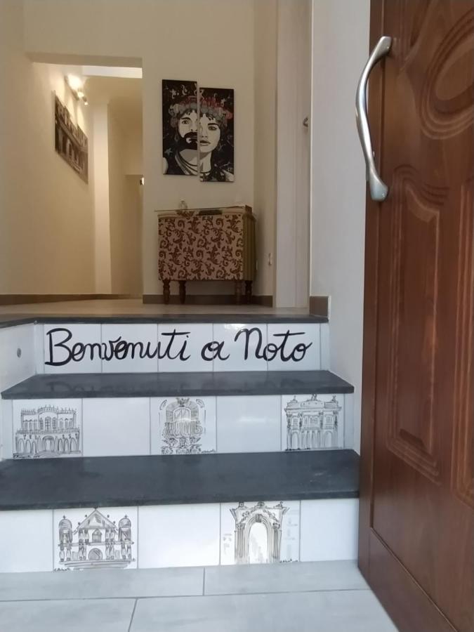 Casa Lele Bed & Breakfast Noto Ngoại thất bức ảnh